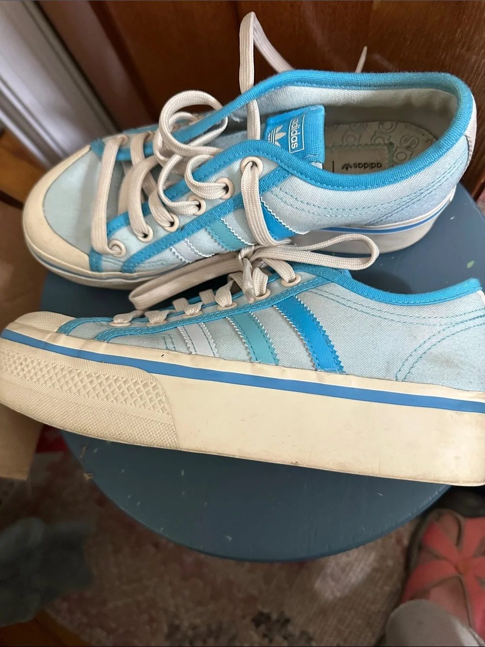 adidas Kids Sky Blue and Cream Low-Top Sneakers